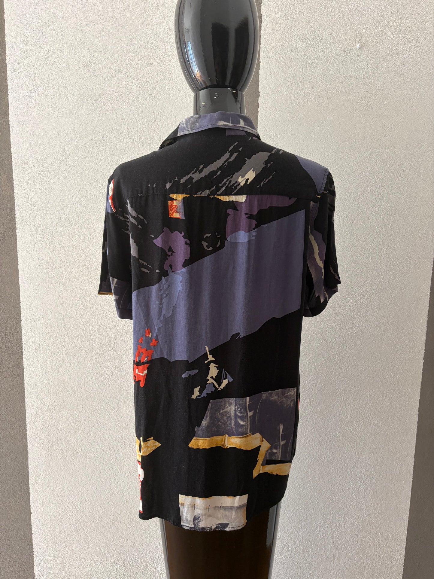Camicia vintage astratta