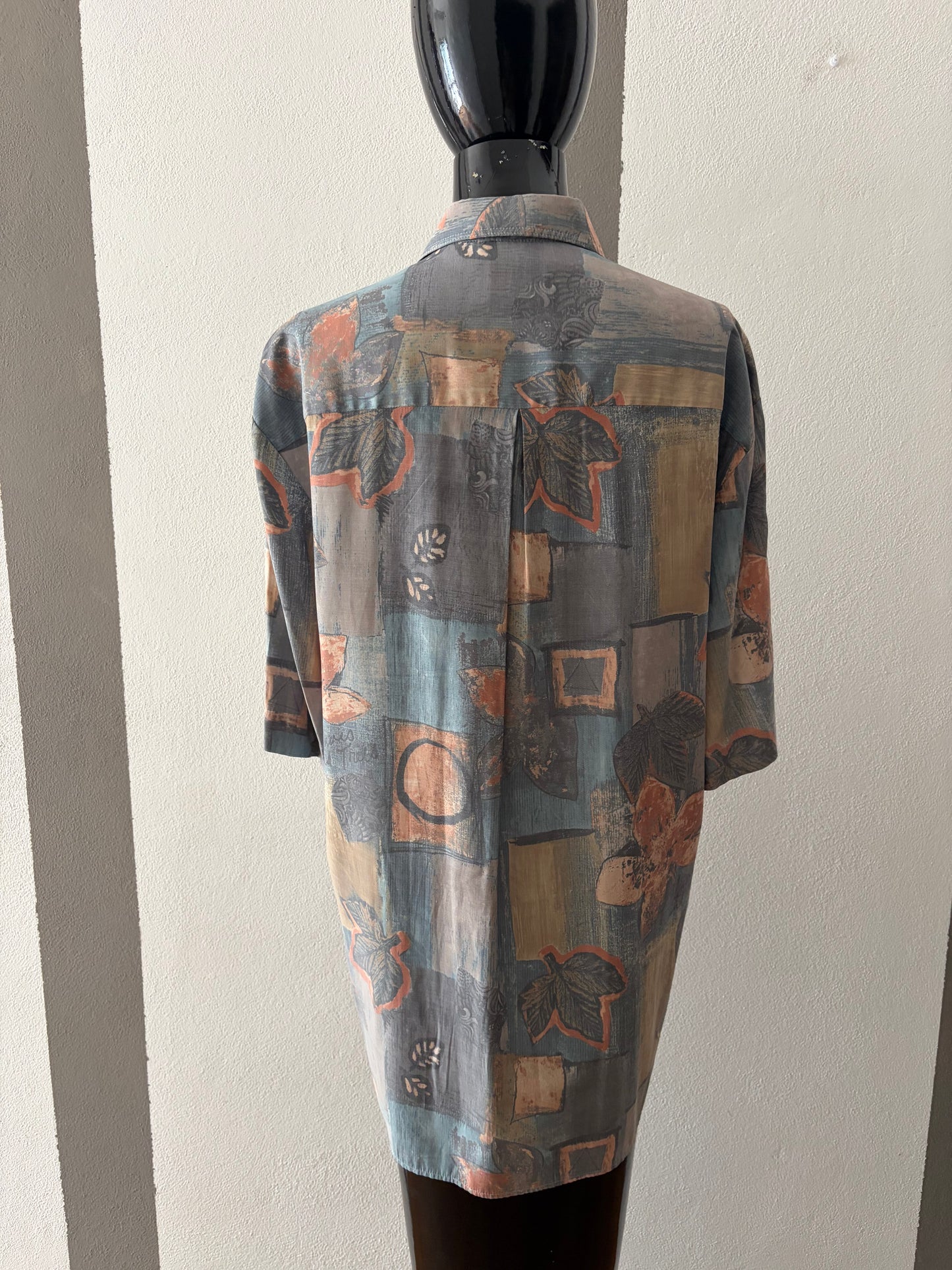 Camicia vintage fantasia astratta