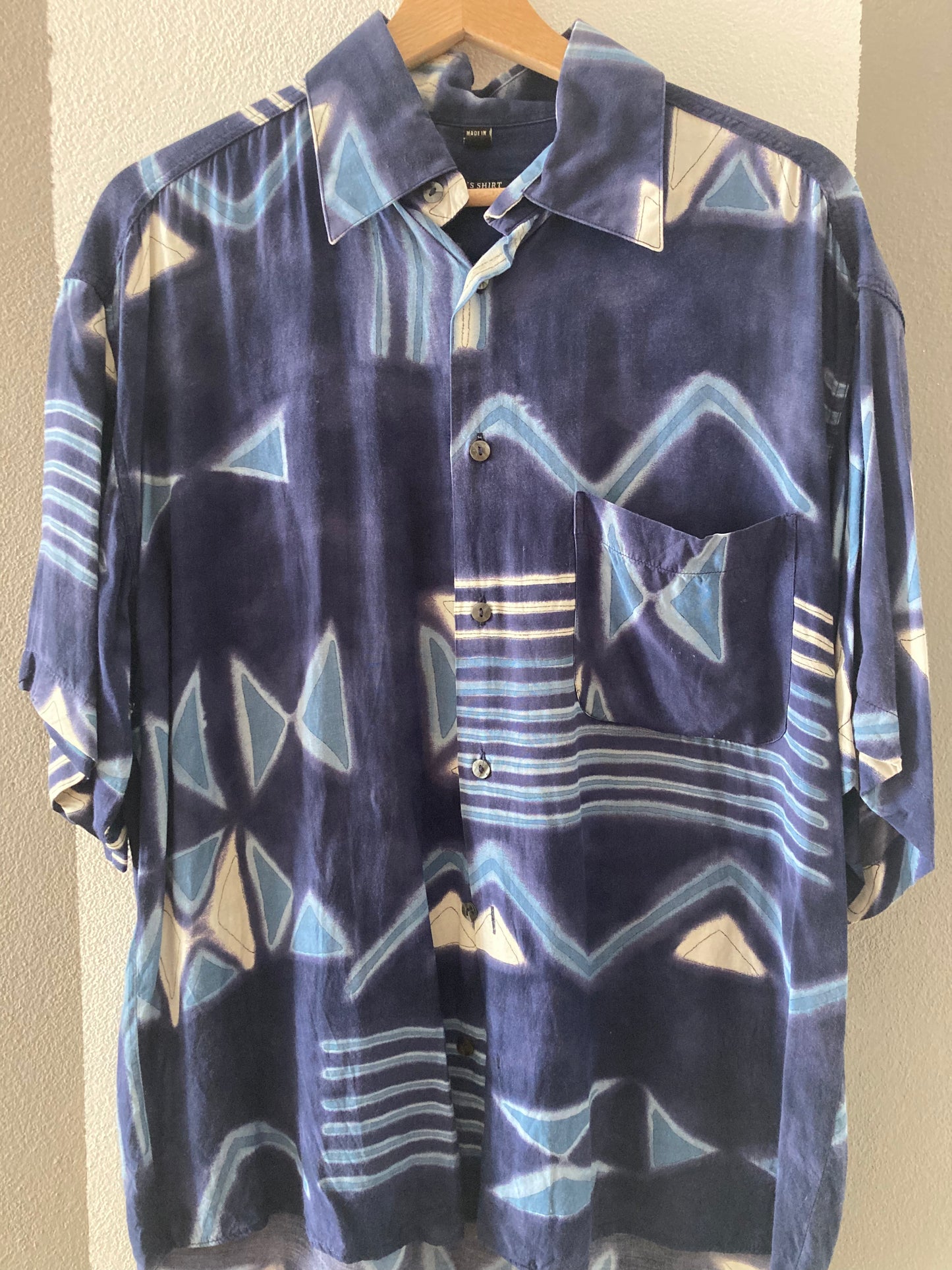CAMICIA VINTAGE ASTRATTA FONDO BLU