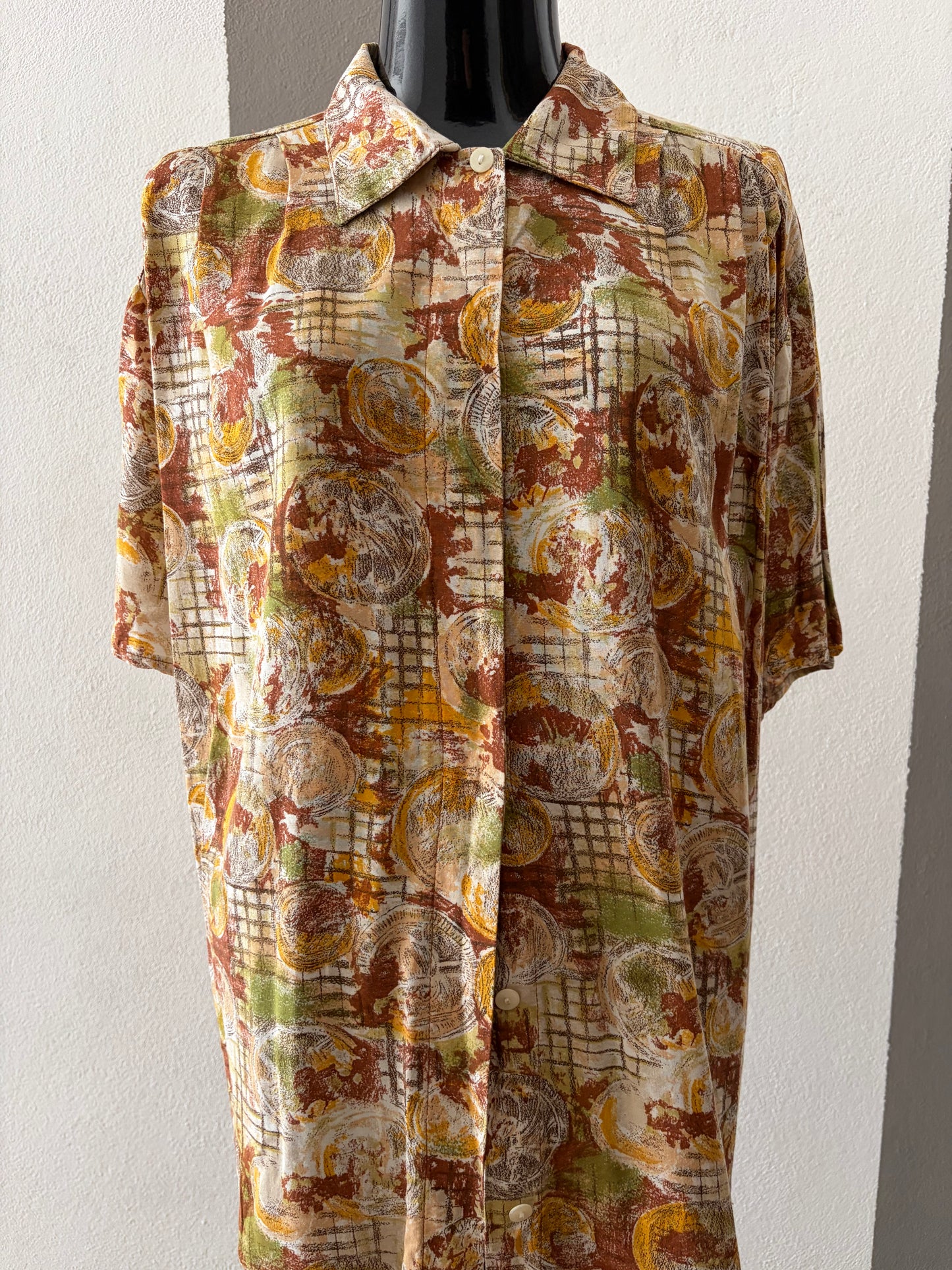 Camicia vintage astratta