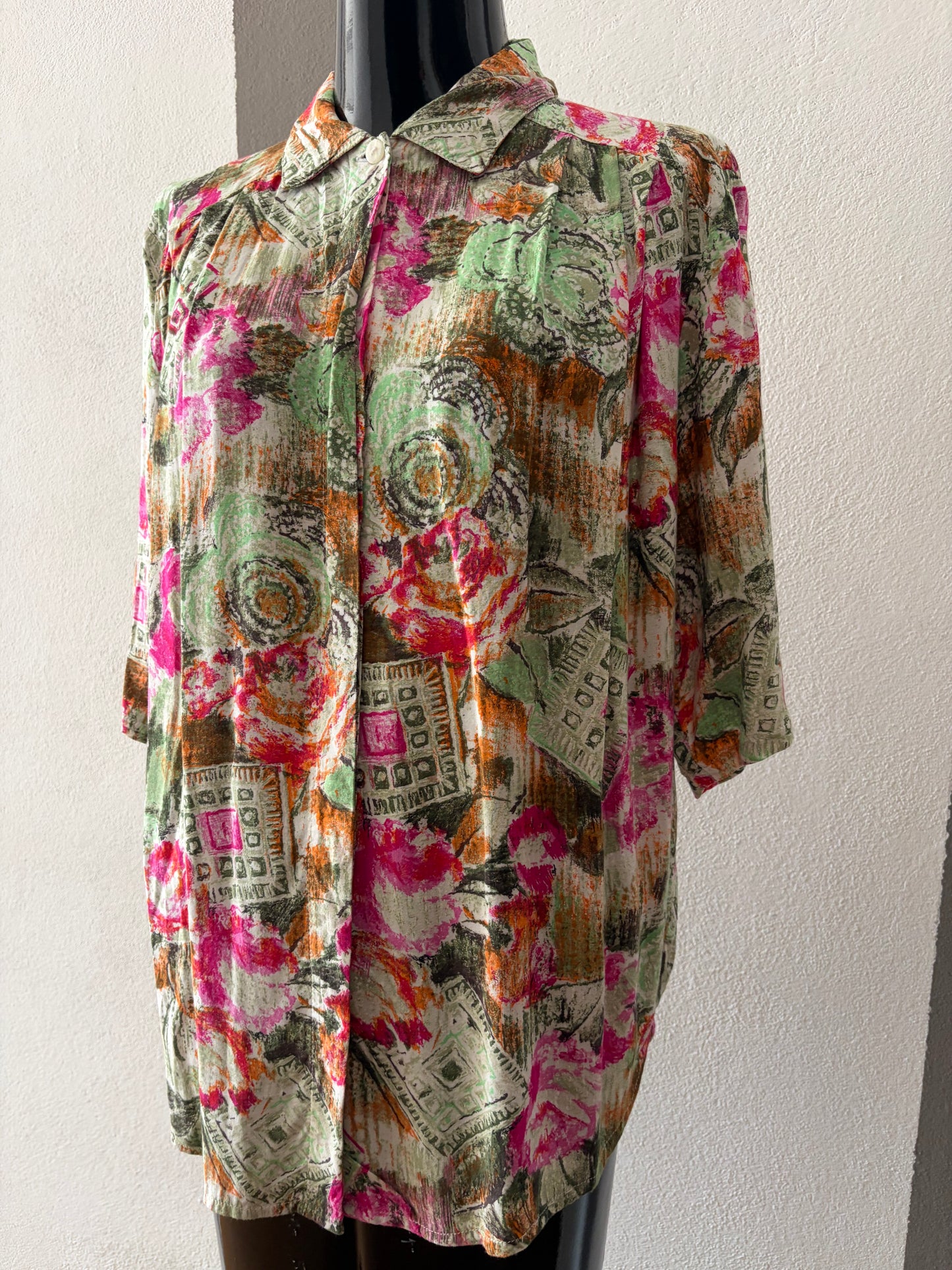 Camicia vintage astratta