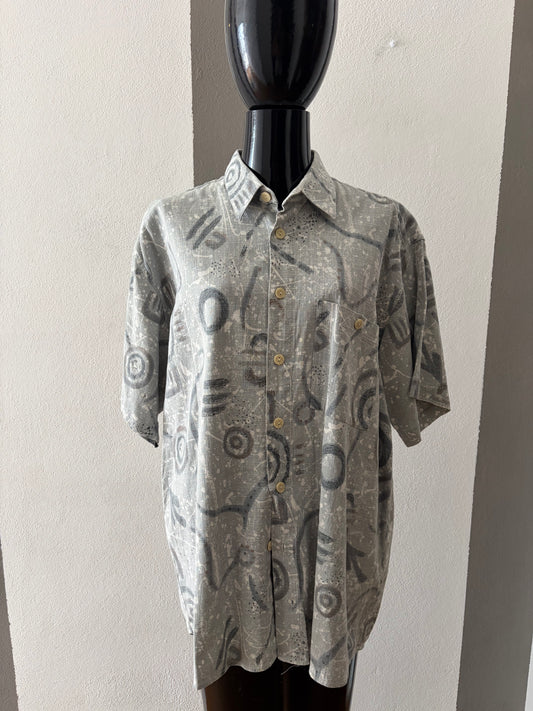 Camicia vintage astratta