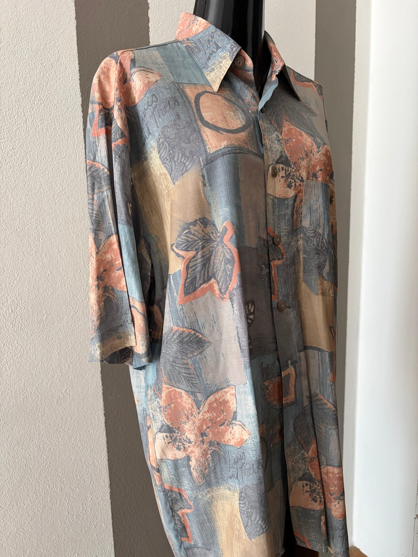 Camicia vintage fantasia astratta