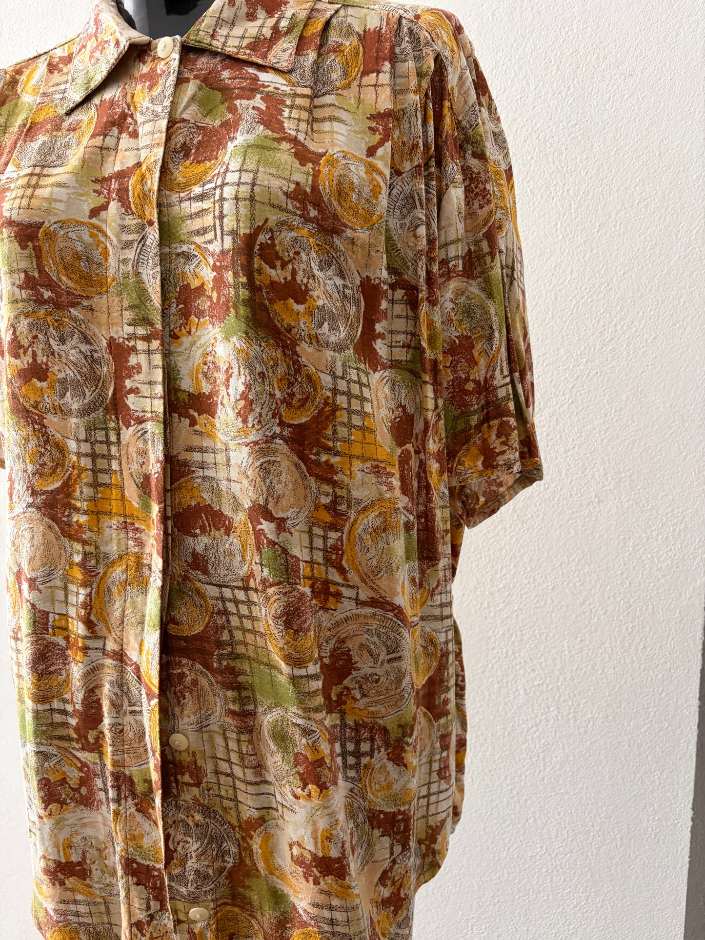 Camicia vintage astratta