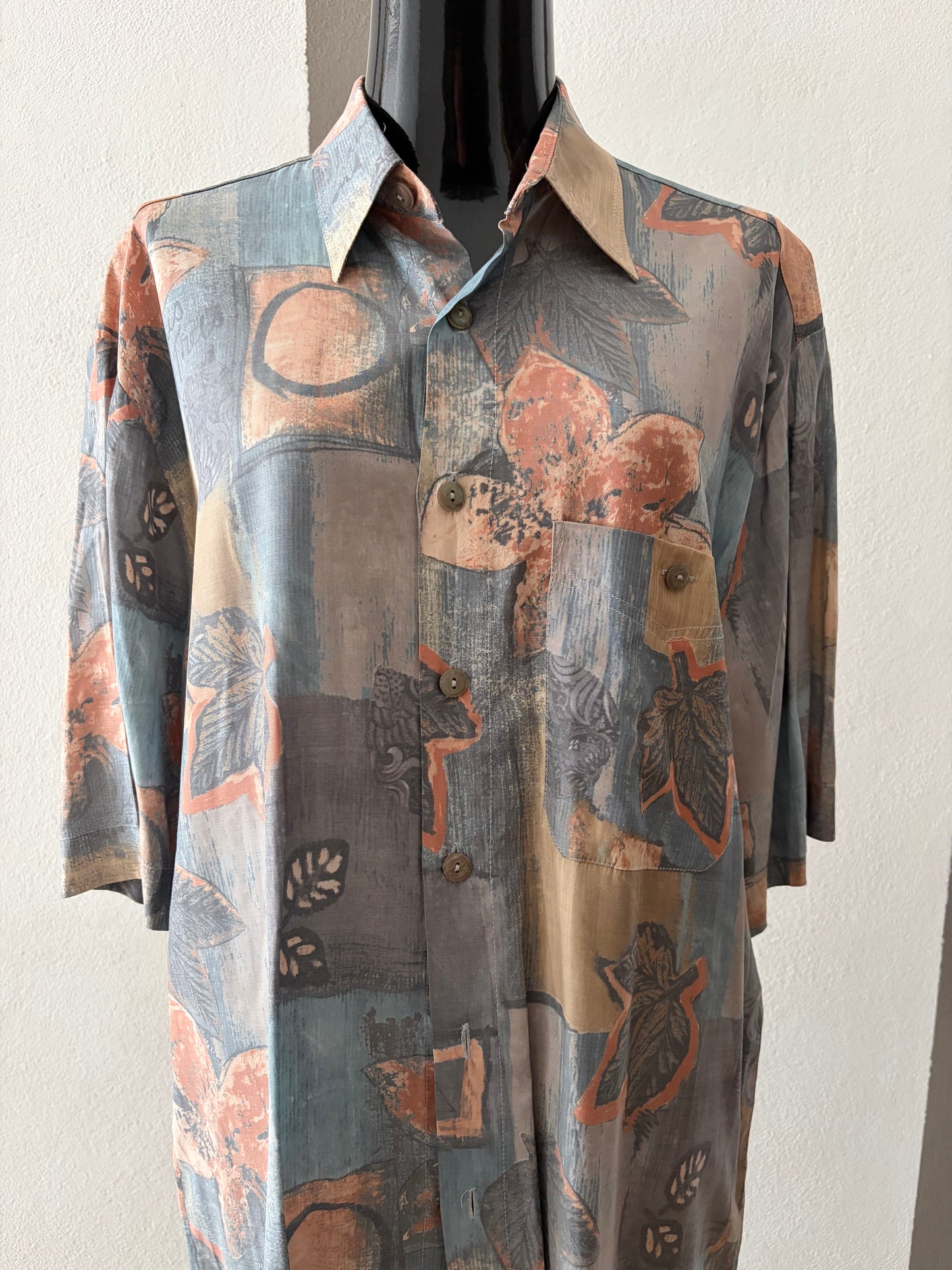 Camicia vintage fantasia astratta