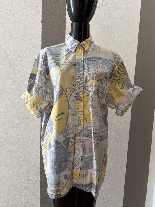 Camicia vintage astratta