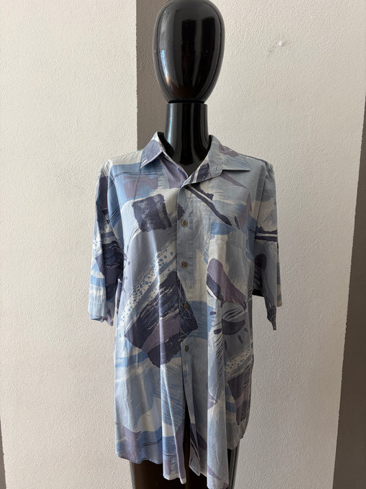 Camicia vintage astratta