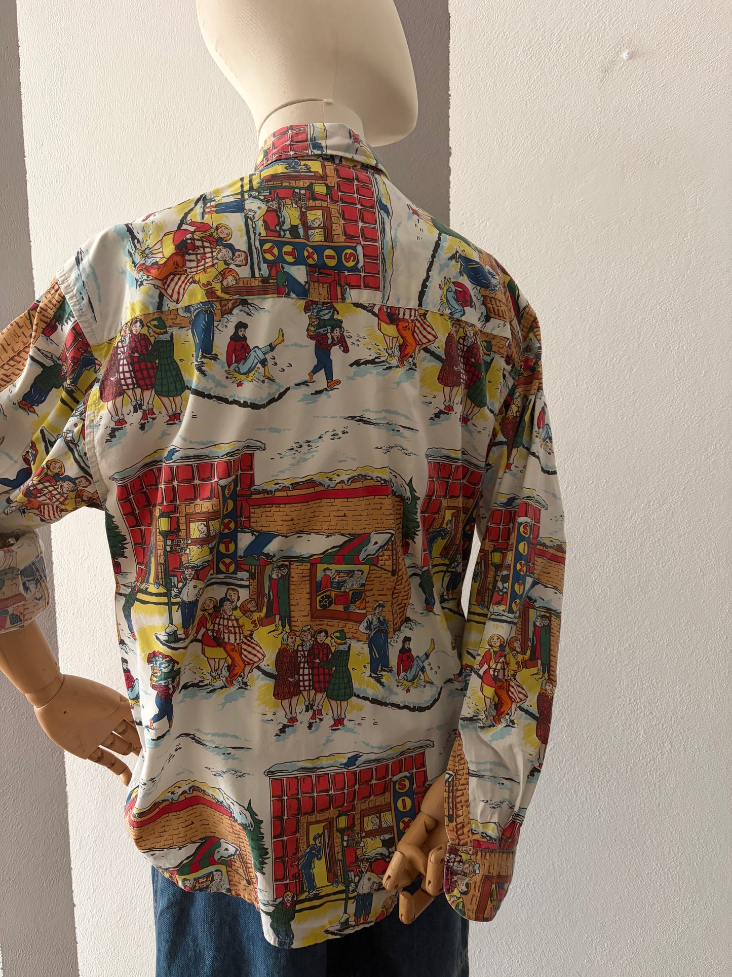 Camicia vintage Sixty con personaggi