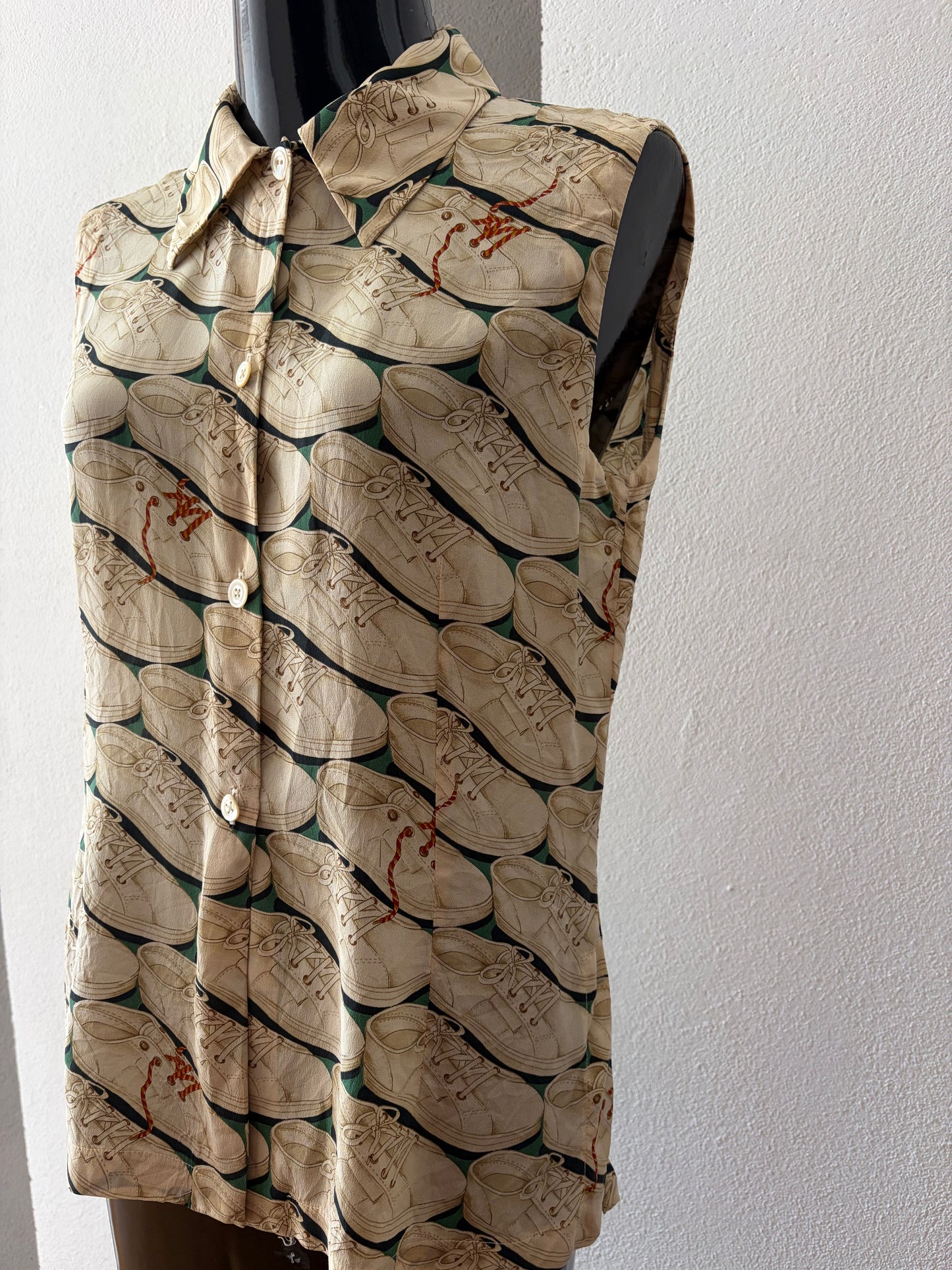 Camicia vintage con scarpine