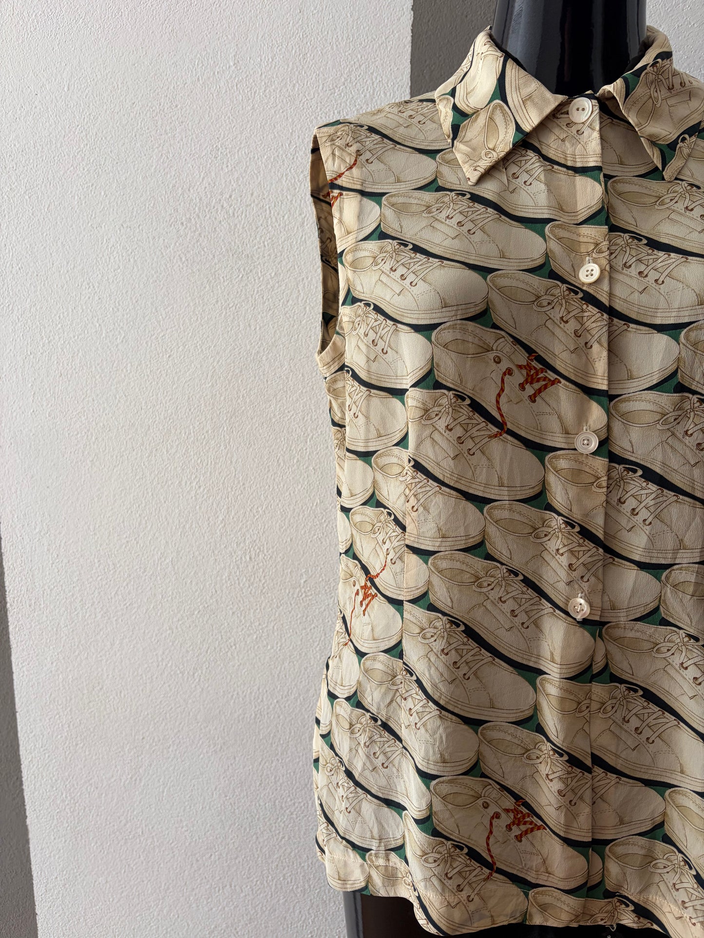 Camicia vintage con scarpine