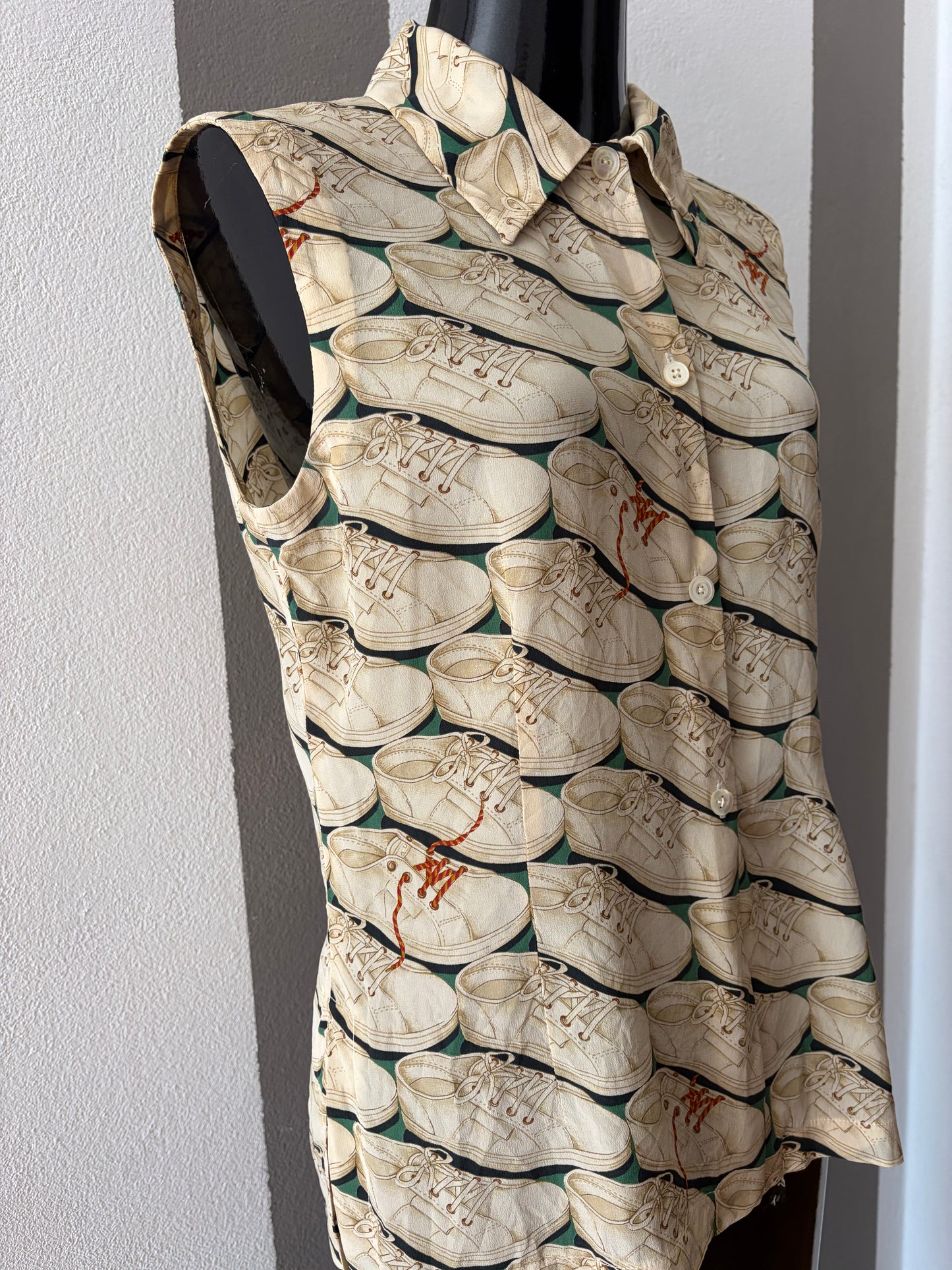 Camicia vintage con scarpine