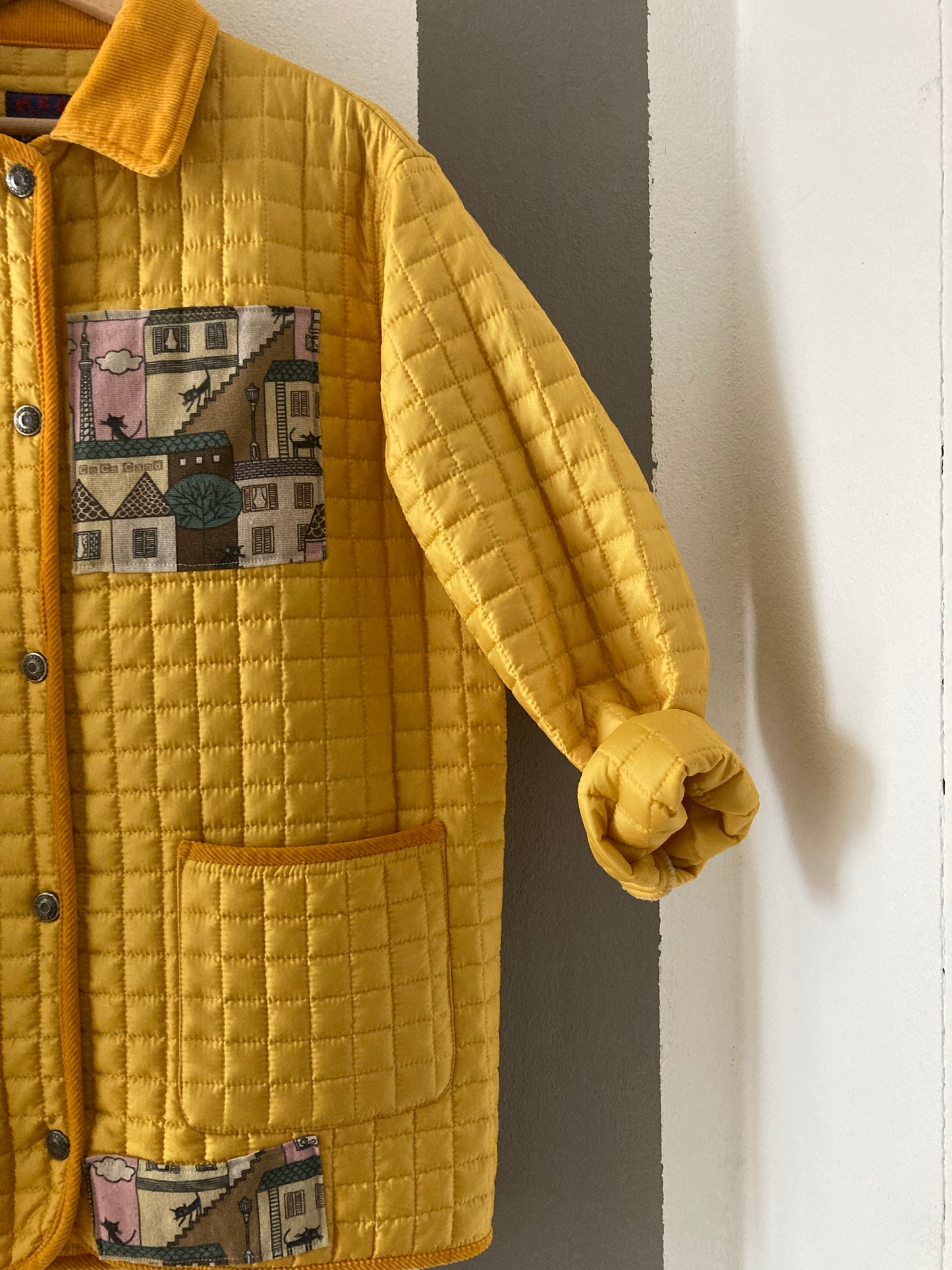 TRAPUNTATO CUSTOM GIALLO CON PATCH GATTI