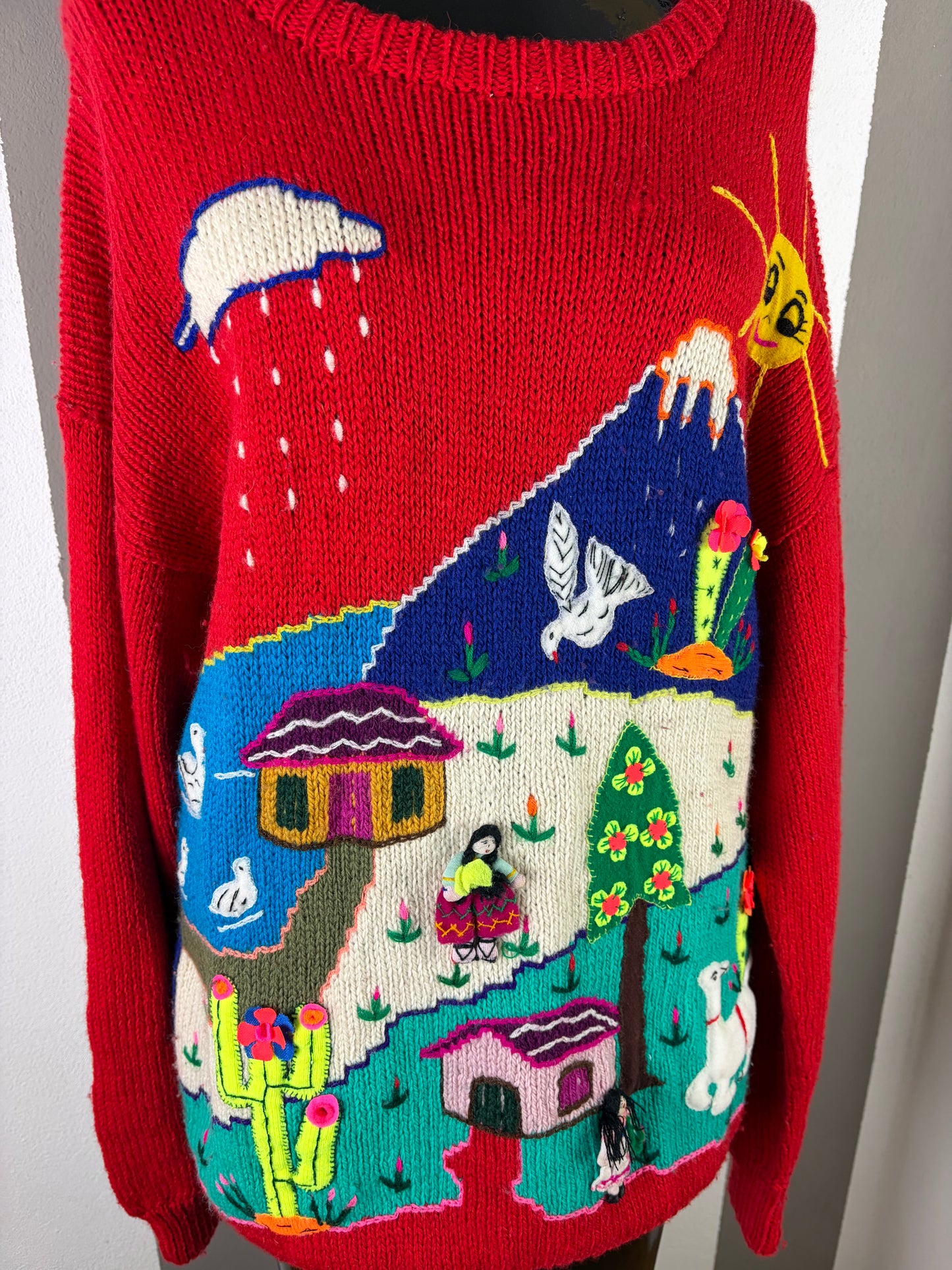 MAGLIONE RAQUEL COLOR ROSSO CON RICAMI SIMPATICI