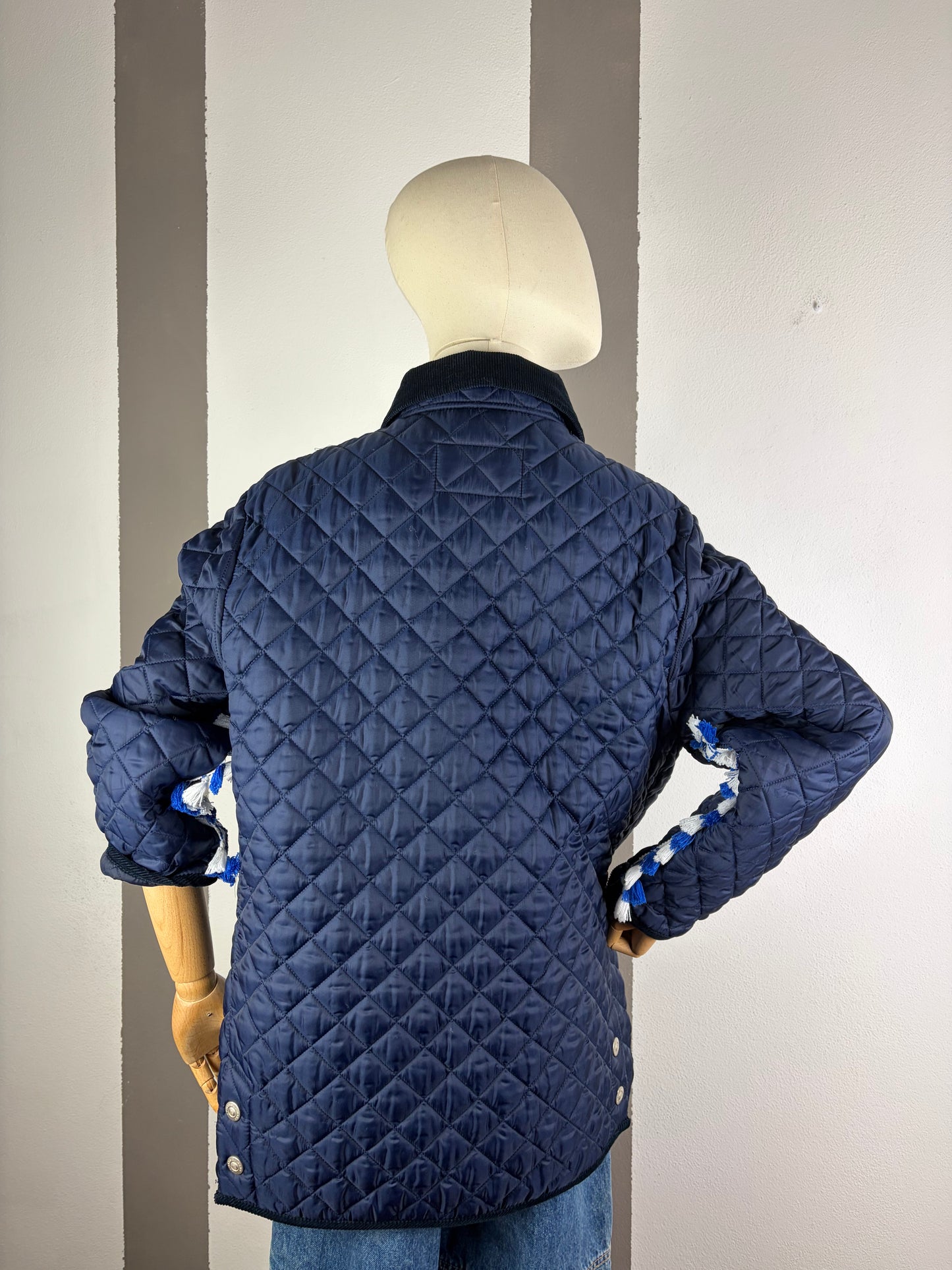 TRAPUNTINO COLL.MACEDONIA CON PATCH E FRANGE COLOR BLUE NAVY