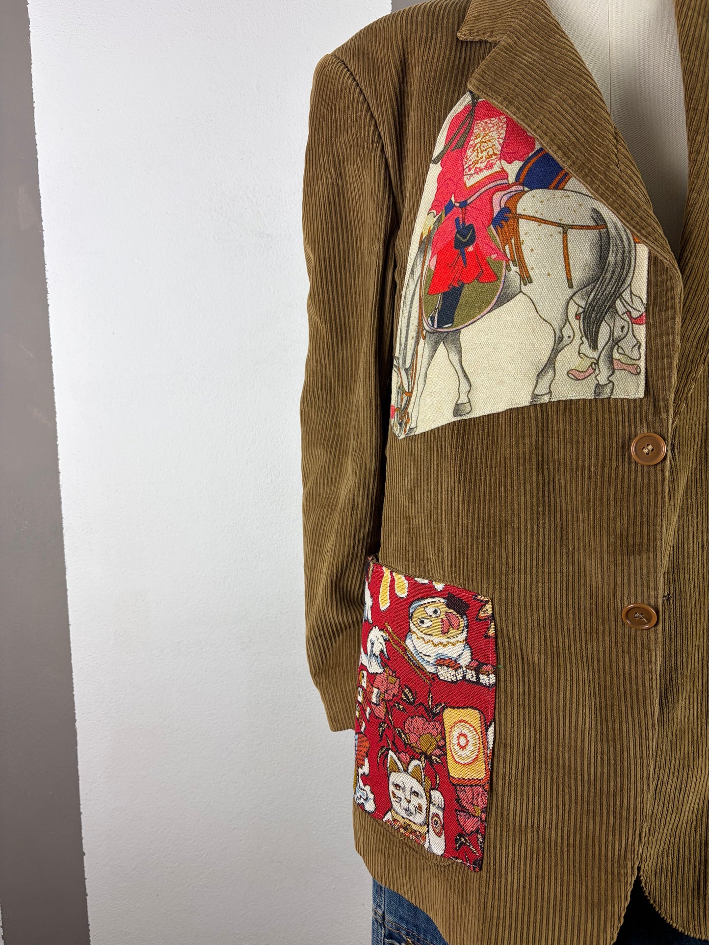 BLAZER COLLEZIONE MACEDONIA INSERTI TEMA ORIENTALE